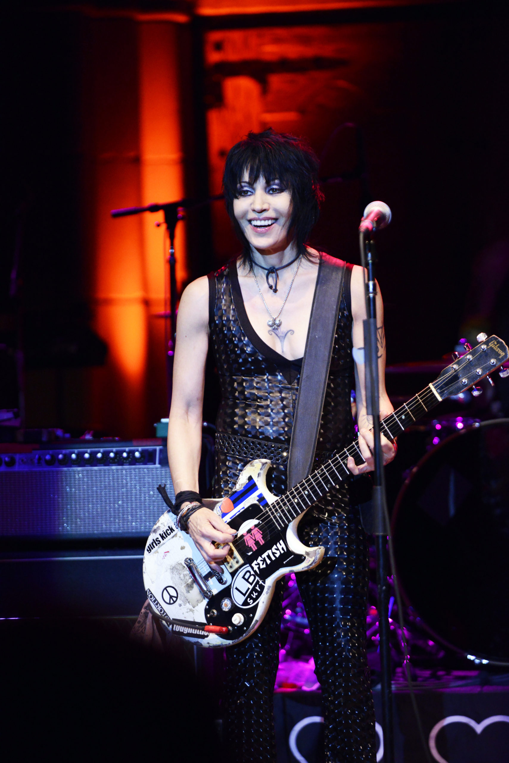 Joan Jett Partners With Guitar Center For Guitar A Thon Music Connection Magazine