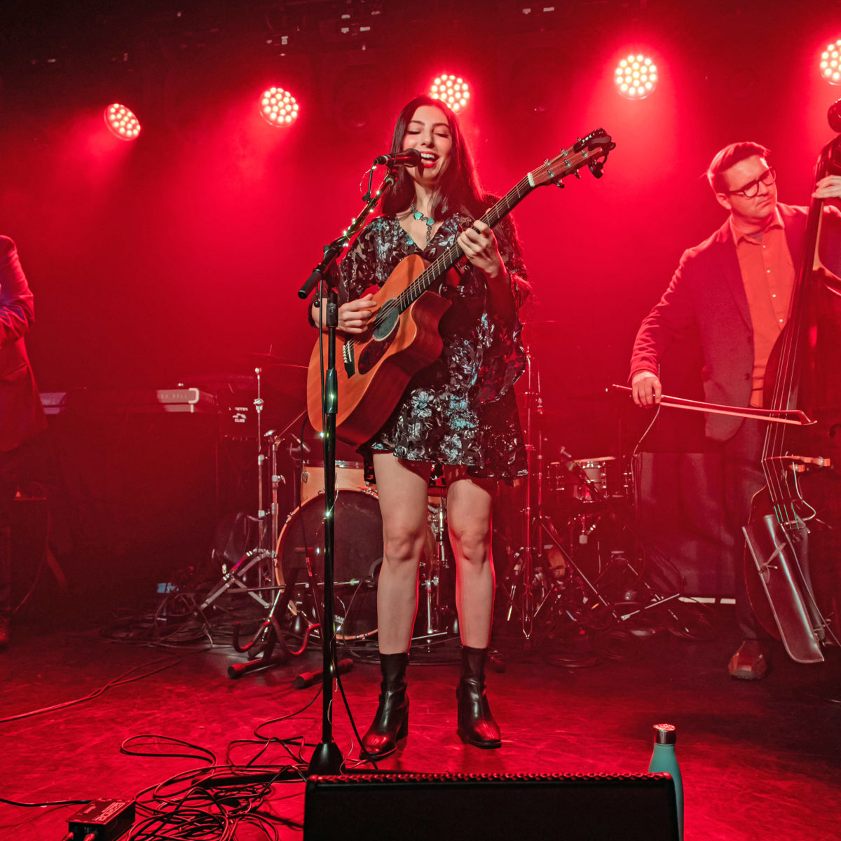 Live Review: Katie Ferrara – Music Connection Magazine